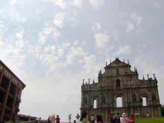 P6141762tn.jpg (29767 bytes)